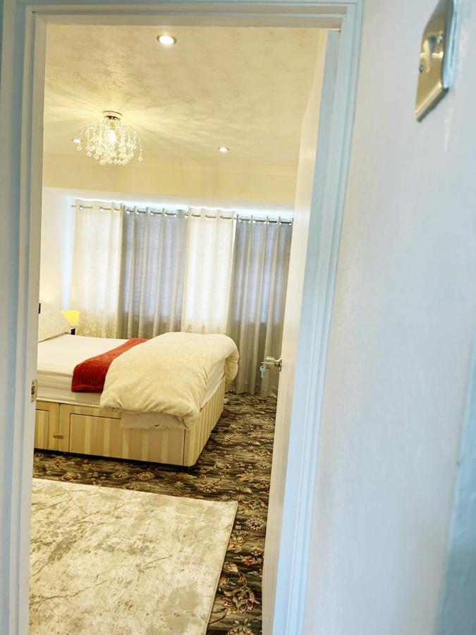 קארדיף Blessings Of Peace Home Away From Home מראה חיצוני תמונה